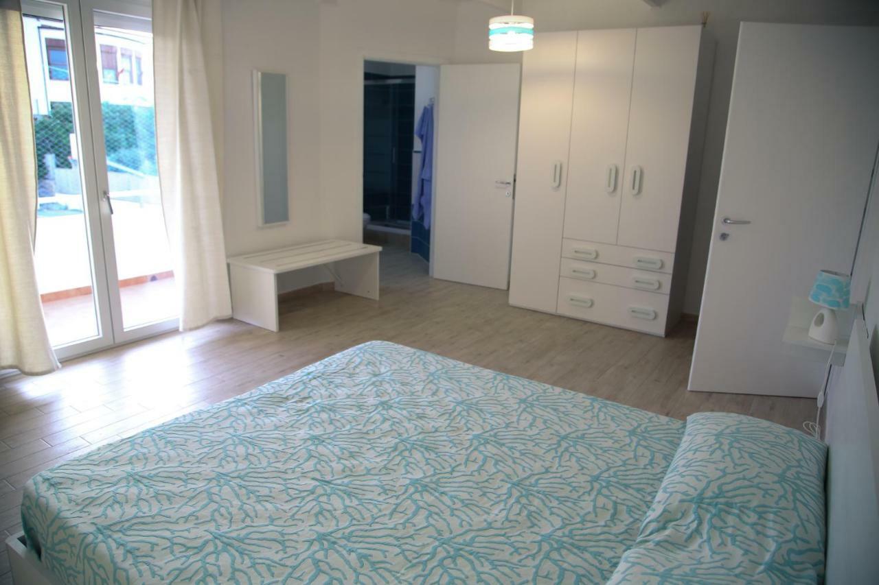 B&B Le Tre Spiagge Calasetta Eksteriør bilde